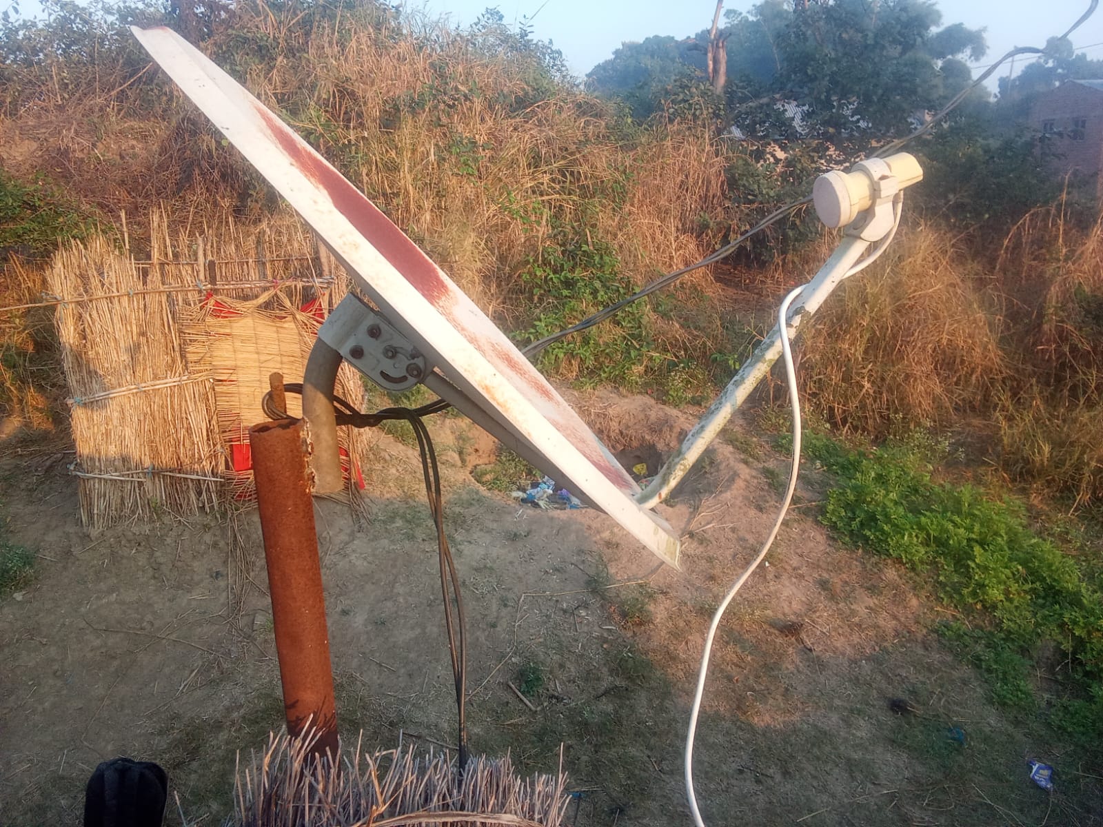 Montagem e afinação de antena parabólica